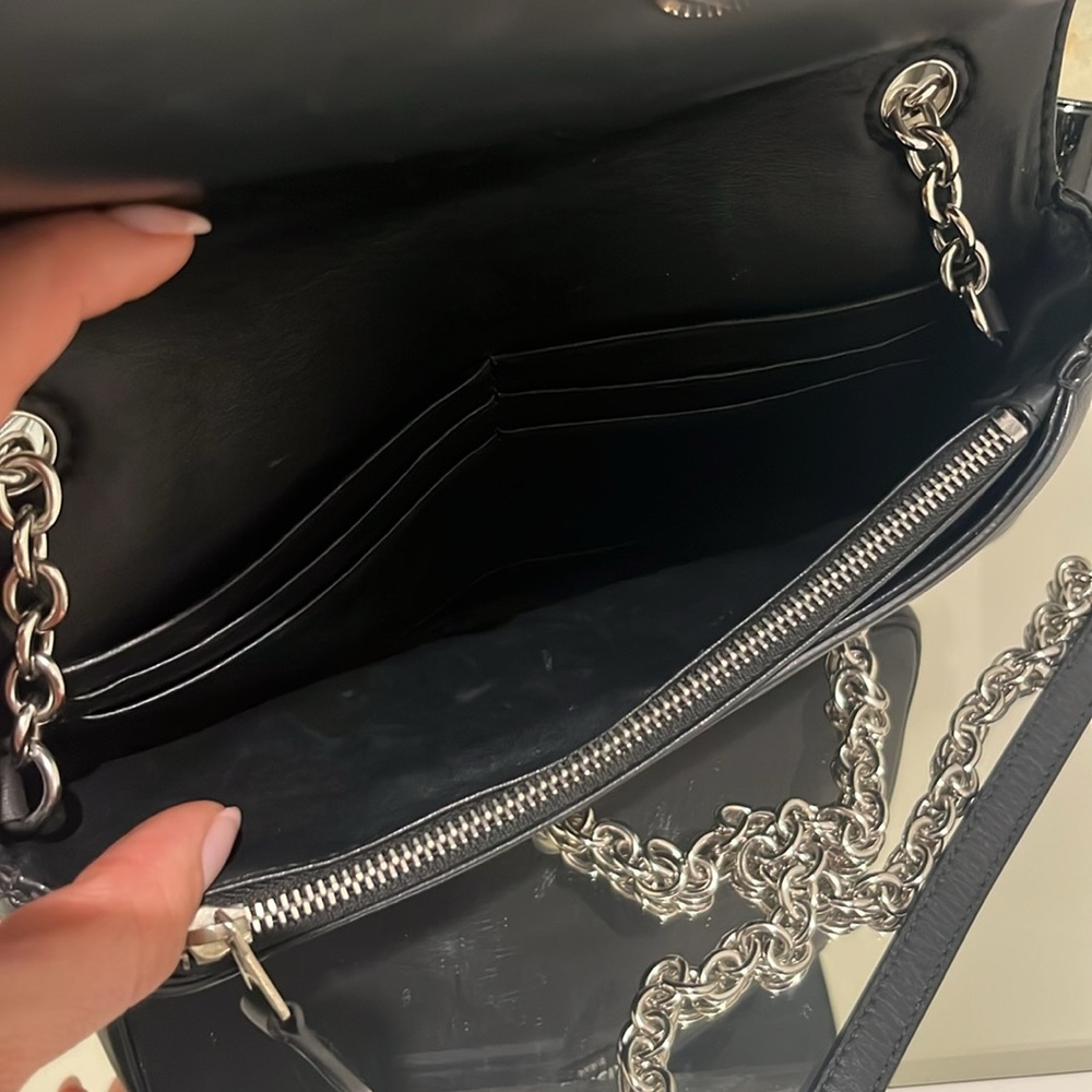 SOLD ✨BALENCIAGA Pebbled Calfskin Everyday Handbag - Picture 4 of 8